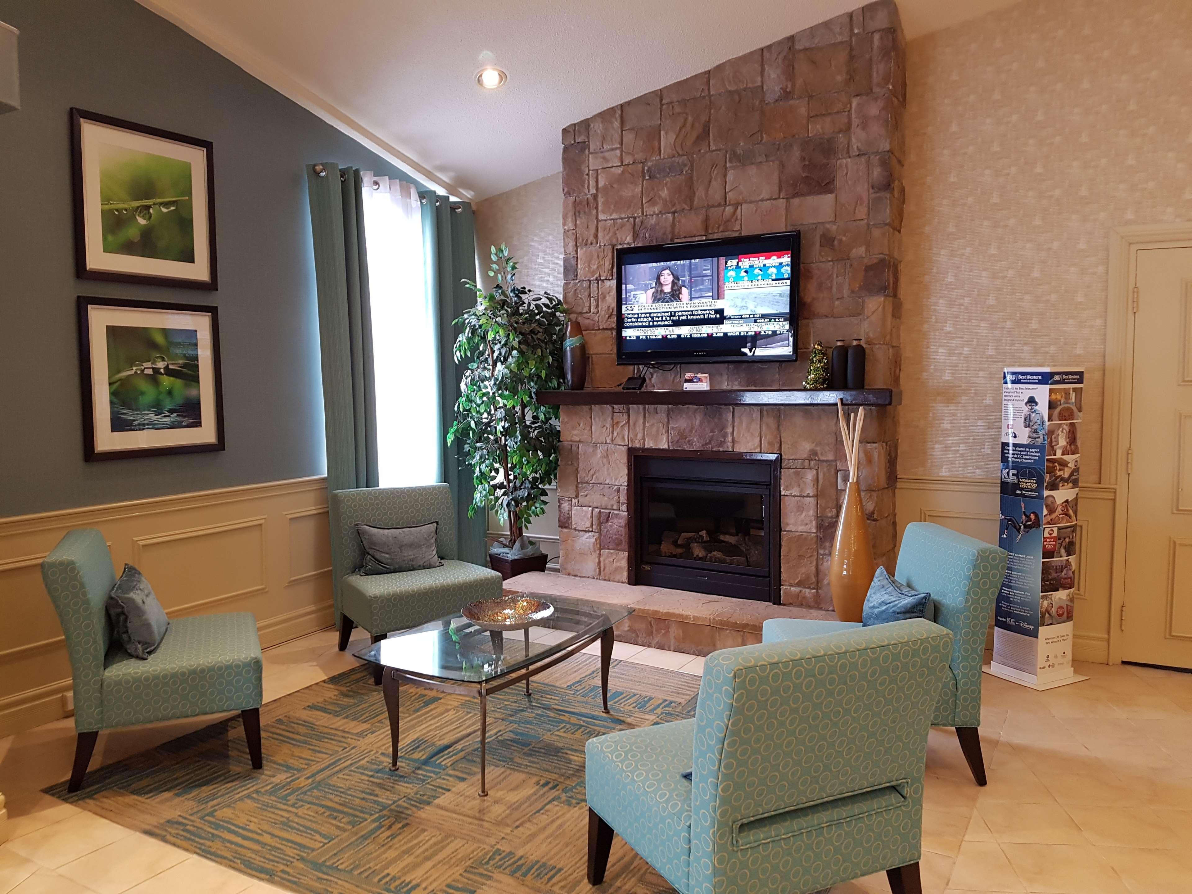 Best Western Plus Durham Hotel & Conference Centre Ошауа Екстериор снимка