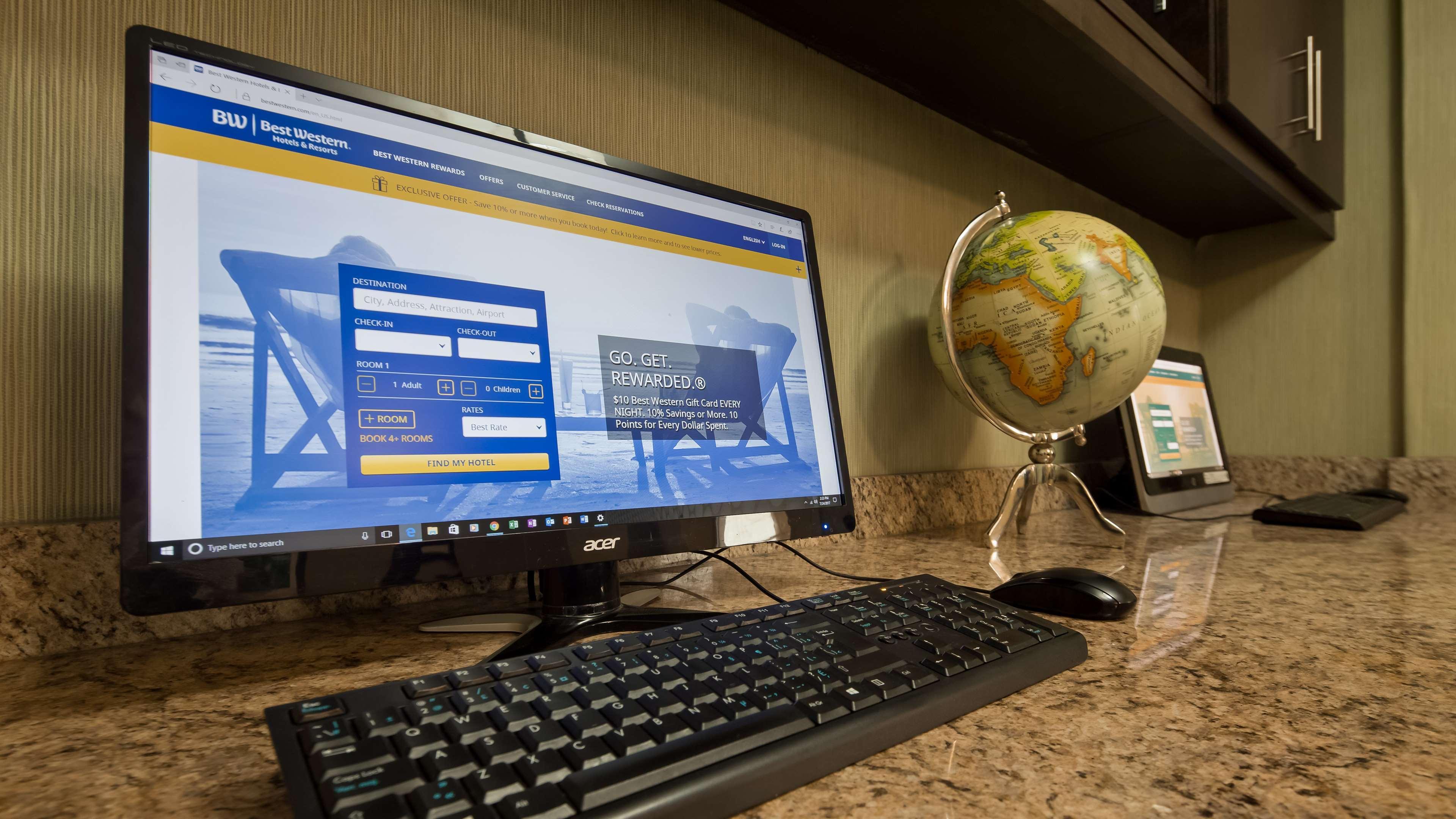 Best Western Plus Durham Hotel & Conference Centre Ошауа Екстериор снимка