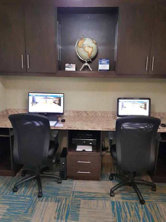 Best Western Plus Durham Hotel & Conference Centre Ошауа Екстериор снимка